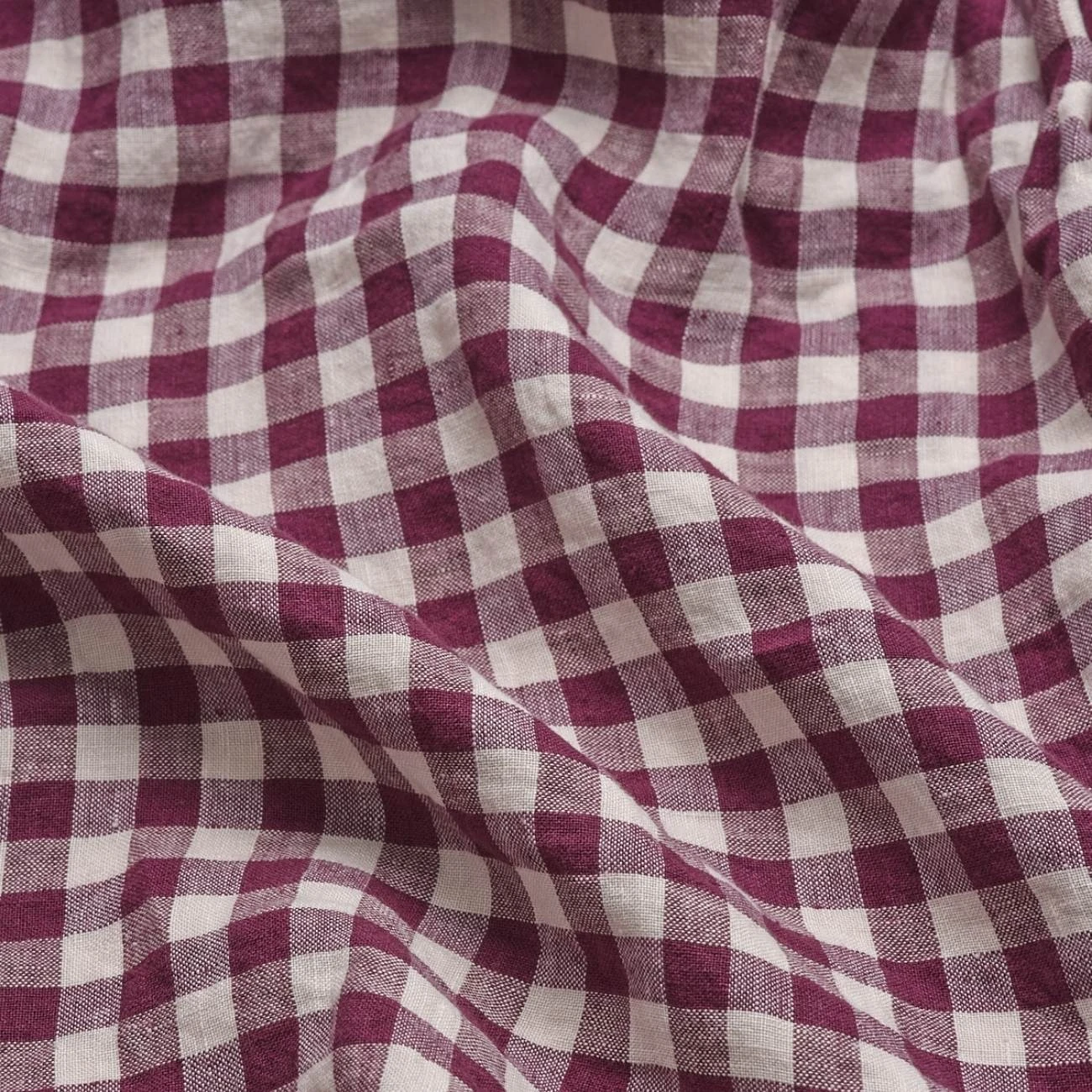 Berry Gingham Linen Sheet Set - Image 2