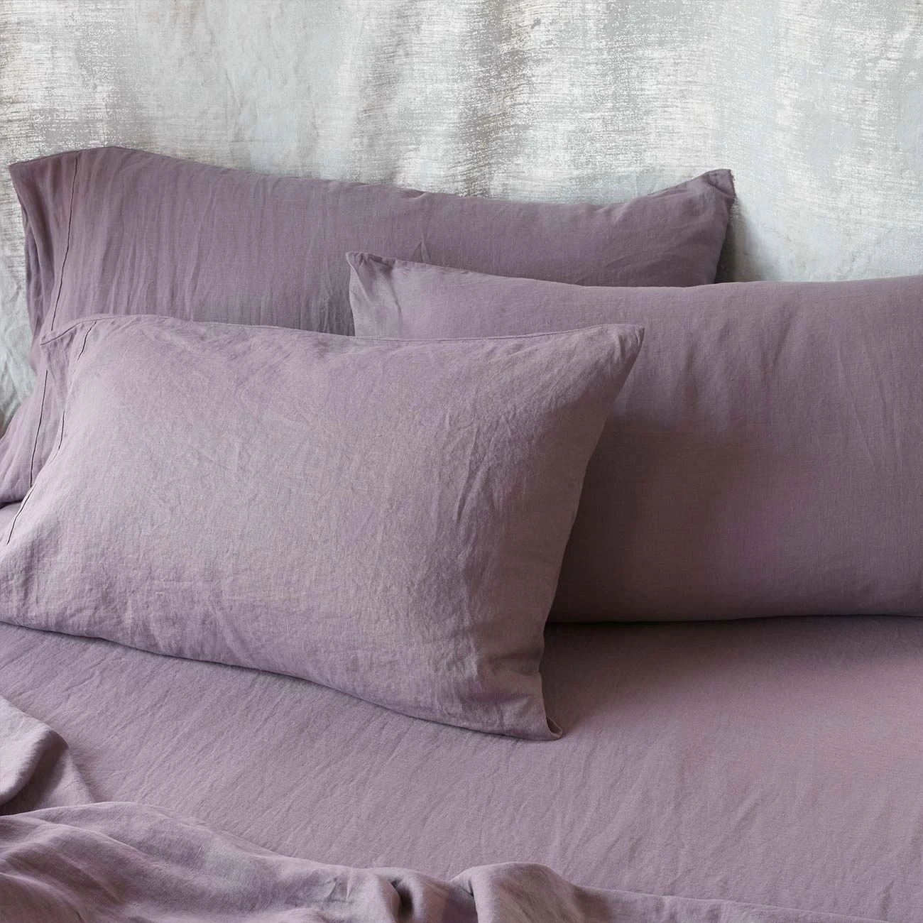 Elderberry Linen Pillowcases (Pair) - Image 3