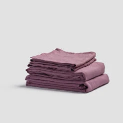 Raspberry Linen Sheet Set