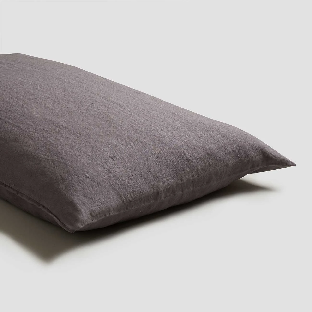 Charcoal Gray Linen Sheet Set - Image 4