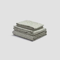 Pear Meadow Floral Printed Cotton Sheet Set