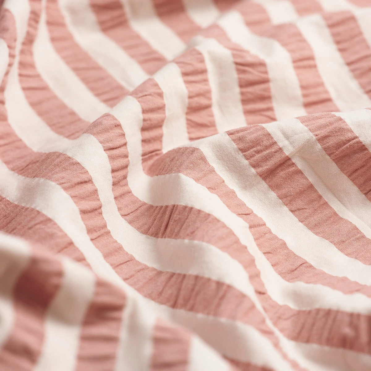 Desert Sand Seersucker Stripe Cotton Pillowcases (Pair) - Image 2